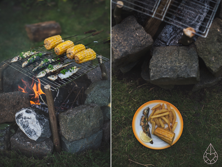 Koken op een kampvuur, by Zilverblauw.nl