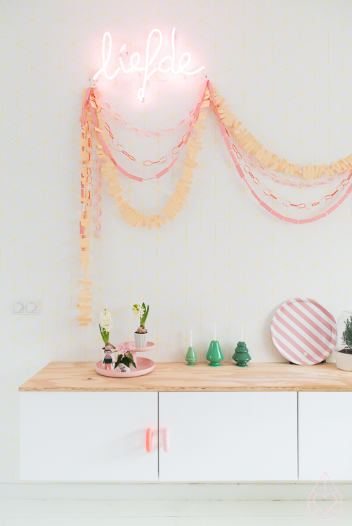 DIY paper garlands, by zilverblauw.nl