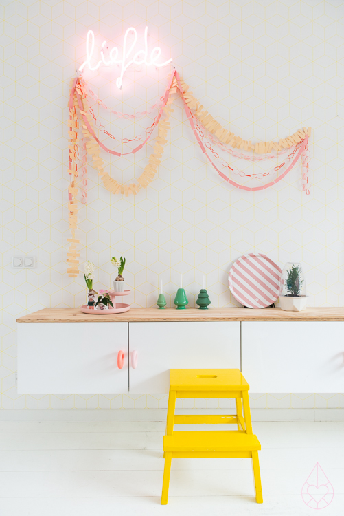 DIY paper garlands, by zilverblauw.nl