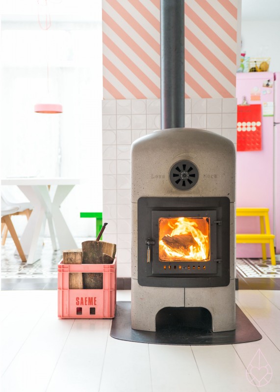 pink crate & stonestove, by zilverblauw.nl