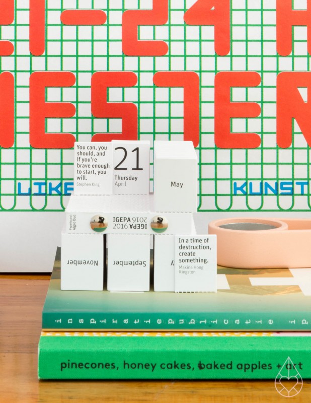 IGEPA Algro Design Cube Kalender, by zilverblauw.nl