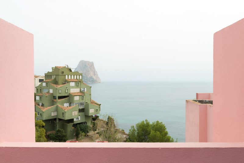 La Muralla Roja, zilverblauw.nl