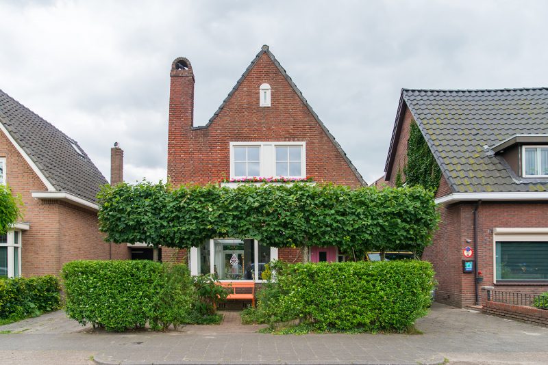 Instapklaar vrijstaand jaren ’30 huis nabij centrum van Oisterwijk