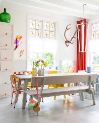 Although I love my pink room, white & color will forever be my favorite combination. 🌸♥️💎🤍